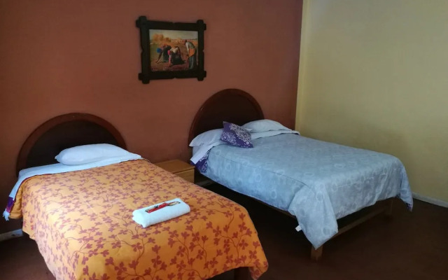 Hostal Shalom