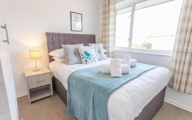 Wren Suite Apt 2 Bed 1st Floor Apt close to Oxford Business & Science Parks