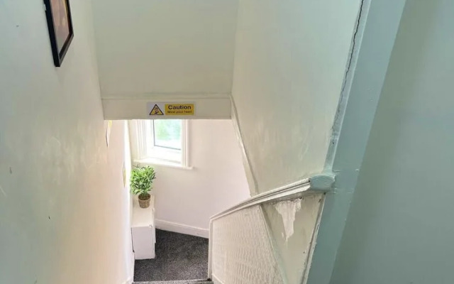 Birmingham Blissful Retreat - 4 Bedroom