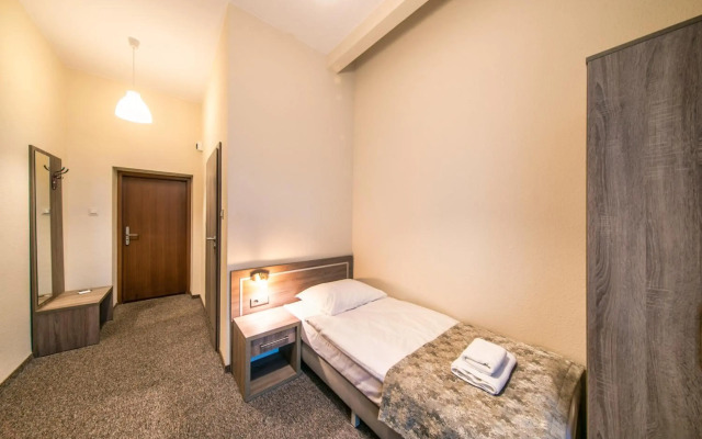 Lothus Hotel