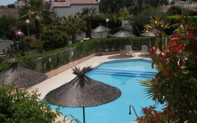 Brit Hotel Confort Helios Agde