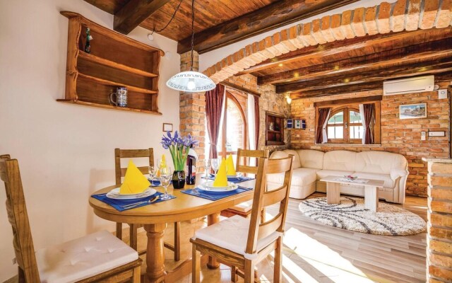 Stunning Home in Lovran With Wifi and 1 Bedrooms