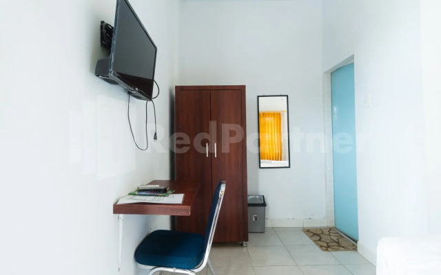 Teratai Guesthouse at RS Adam Malik Medan RedPartner
