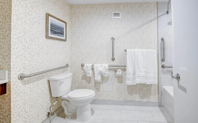 Sheraton Eatontown Hotel