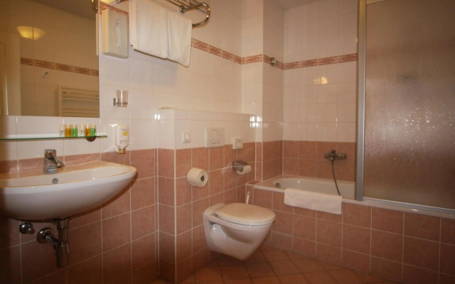 Suite Hotel 900m zur Oper