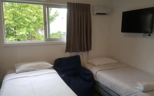 Siesta Motel