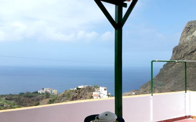 House with 2 Bedrooms in Santa Cruz de Tenerife, with Wonderful Sea View, Furnished Terrace And Wifi