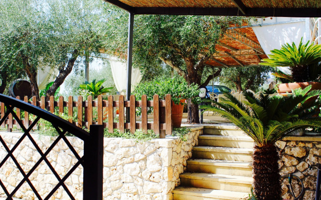 Amoru Bed & Breakfast