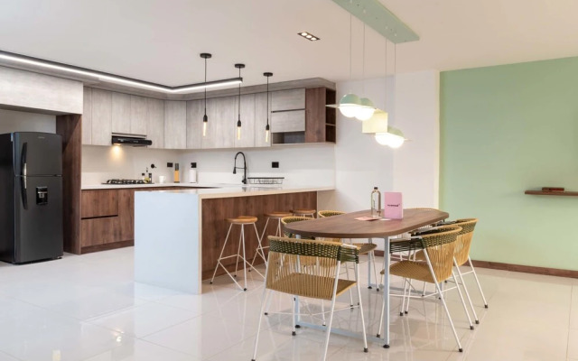 w Stunning 3BR With Terrace in Laureles