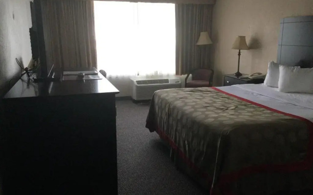 Ramada Hotel & Conference Center by Wyndham Grayling