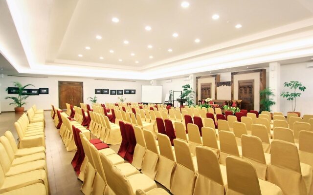 Sukajadi Hotel