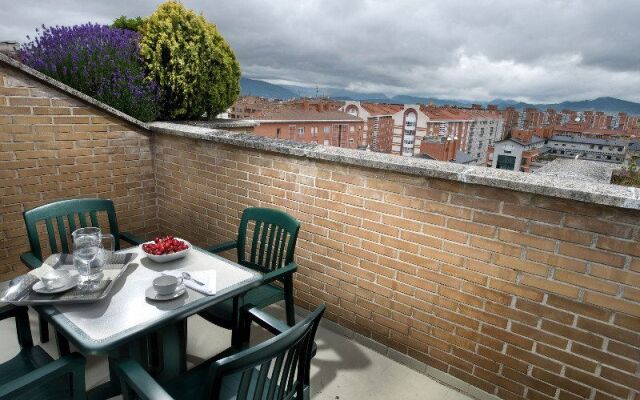 Apartamentos Mendebaldea Suites