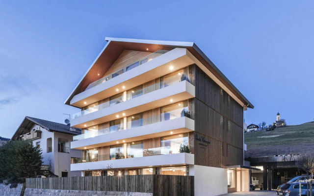 La Paula Apartments & Suites