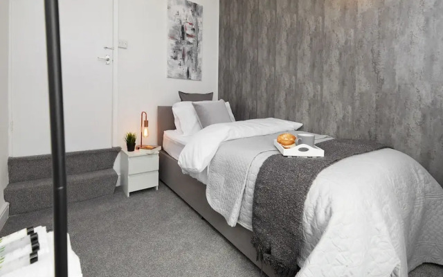 Your Sheffield Stays - Spacious 5 Bedroom House