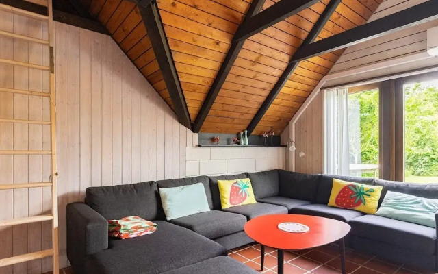 8 Person Holiday Home in Hojslev
