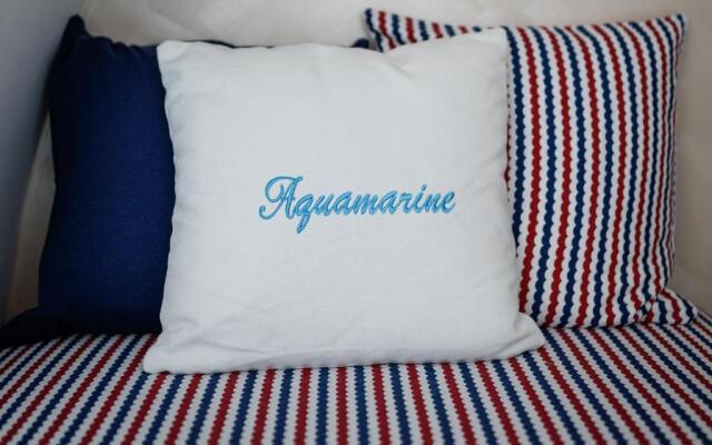 Aquamarine Apartment
