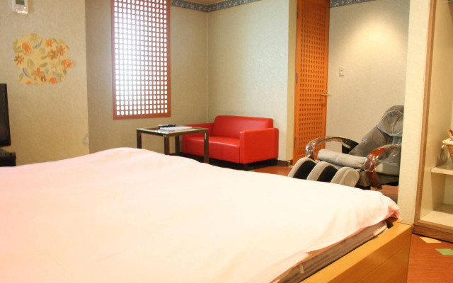 Hotel TROPICAL OSAKA - Adults Only