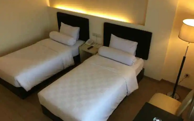 Grand Surya Hotel