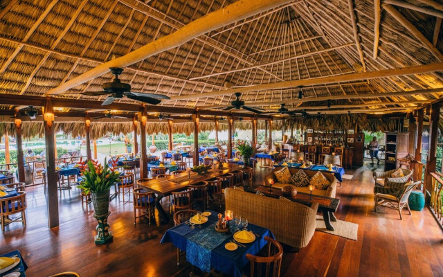 Turtle Inn by Francis Ford Coppola
