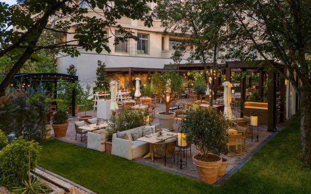 JW Marriott Bucharest Grand Hotel