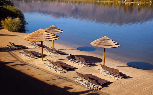Walnut Beach Resort