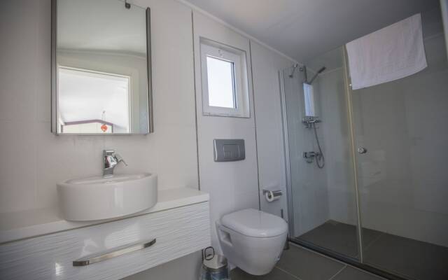 Villa Motion 2 by Akdenizvillam