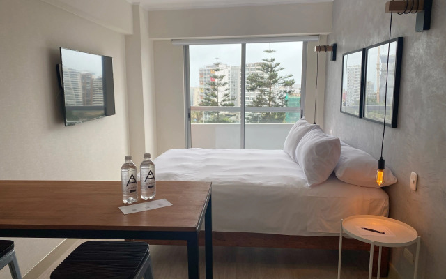 Modern Lofts in Grau Building by Wynwood-House