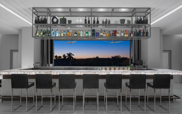 AC Hotel by Marriott Miami Dadeland