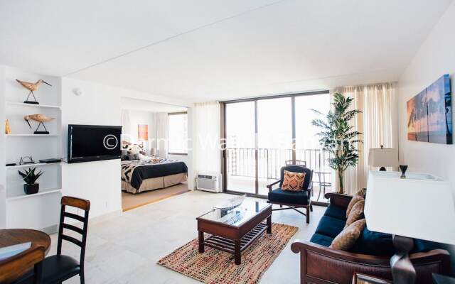 2-2614 Waikiki Banyan