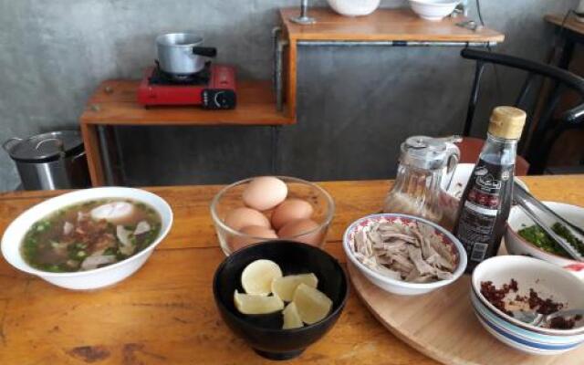 Baan Tang Homestay