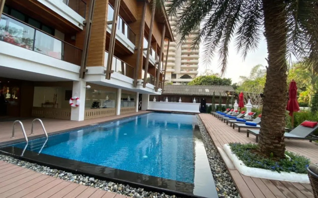 March Hotel & Suite Chiang Mai