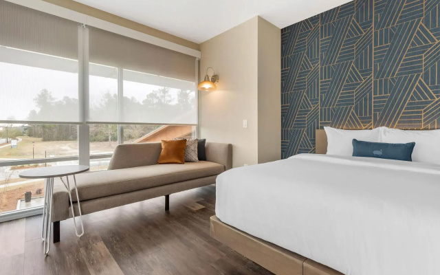 DoubleTree by Hilton Summerville Nexton