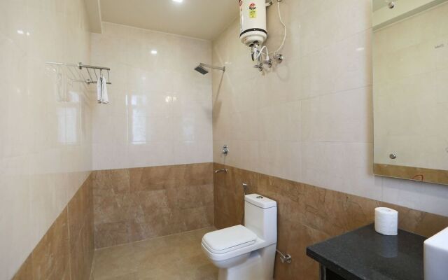 OYO 8526 SD Royal Inn