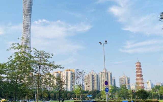 Poshtel (Canton Tower Consulate)