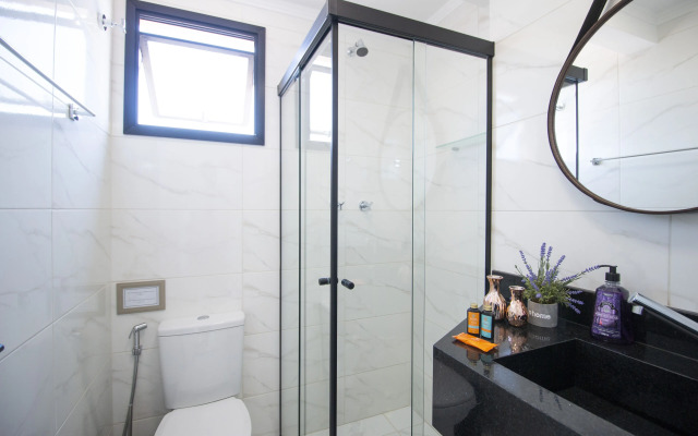 Duplex em Pinheiros com Vista Incrível, Piscina, AC