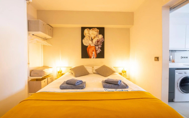 Ezgi's Suite With Terrace in The Heart of Marmaris