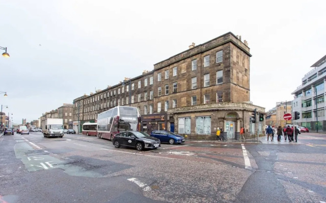 Stunning 2-bed Apartment in Central Edinburgh