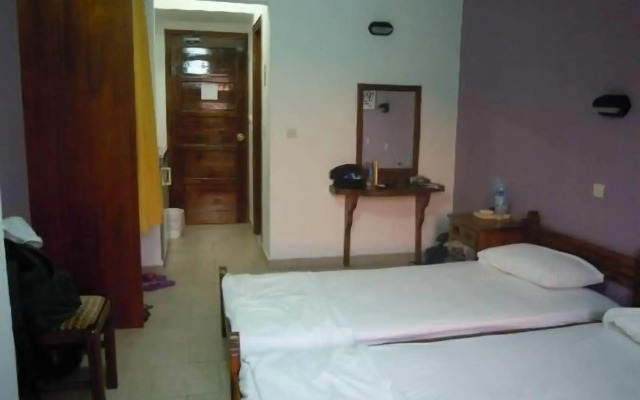 Platon Hotel