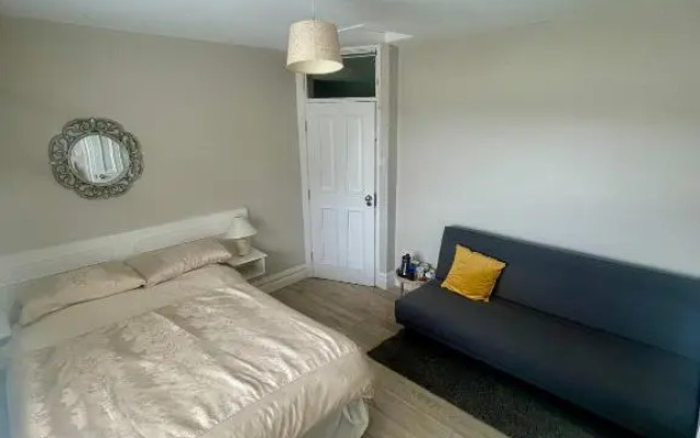 Ashley Guesthouse