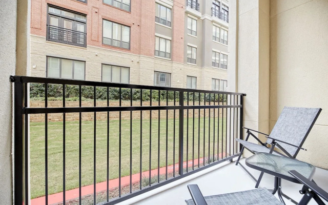 Sonder - Jefferson Eastshore