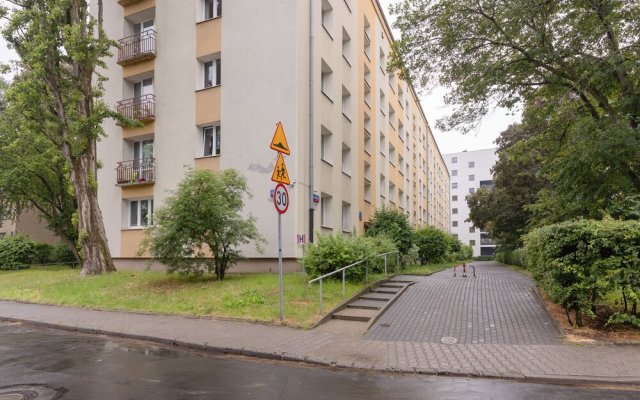 Kasprzaka Near Metro Station by Renters