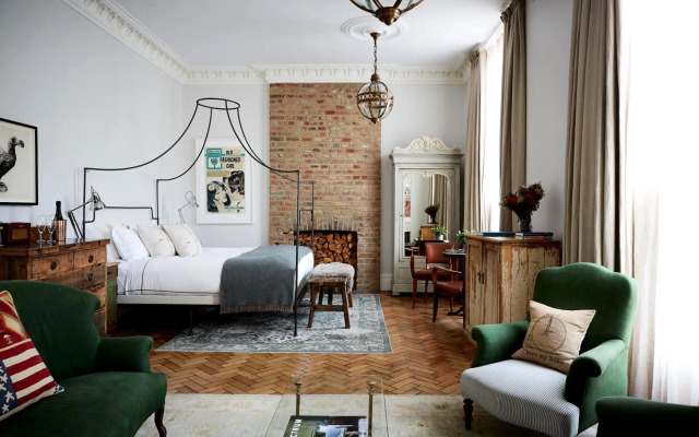 Artist Residence London