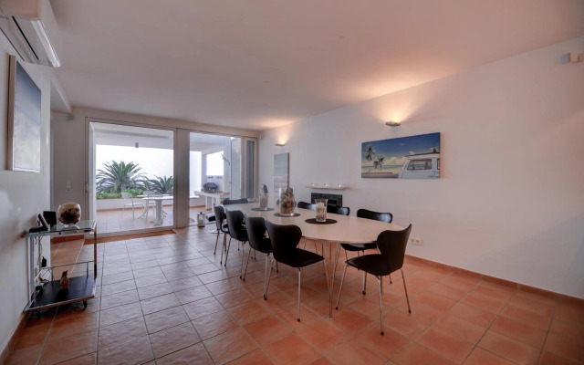 The Fantastic Beach House of Luz