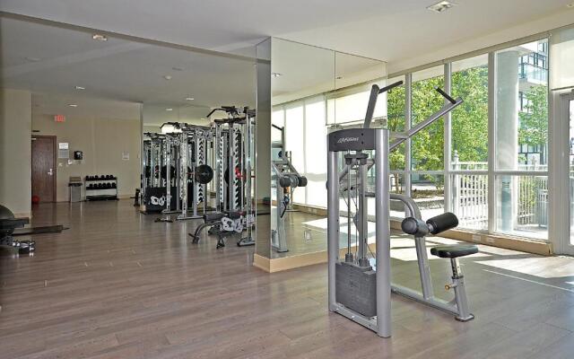 Royal Stays Furnished Apartments - Missisauga City Centre