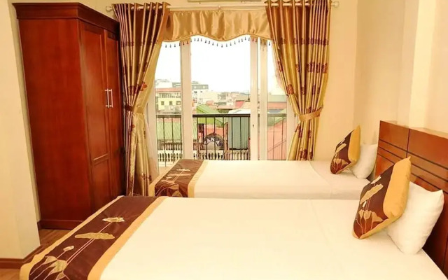 Sunflower Hotel & Travel