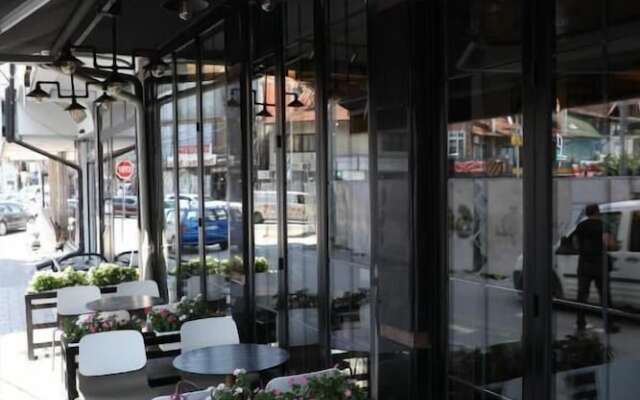 Bruti Hotel