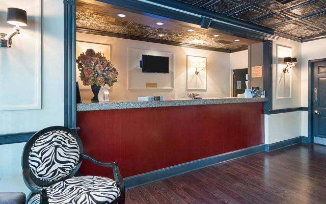 New Hope Inn & Suites