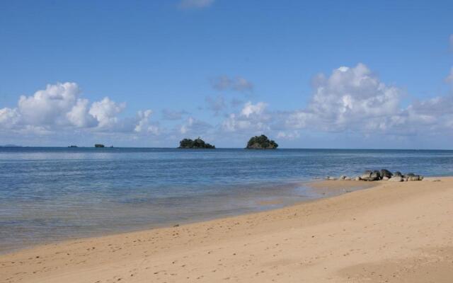 Coconut Grove Beachfront Cottages