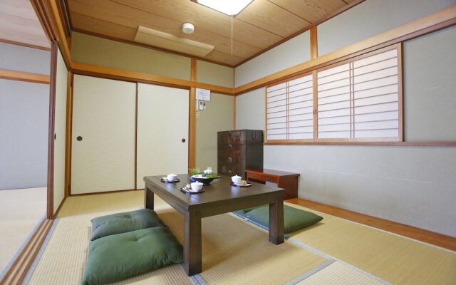 Private Residence Kyoto Miyagawacho
