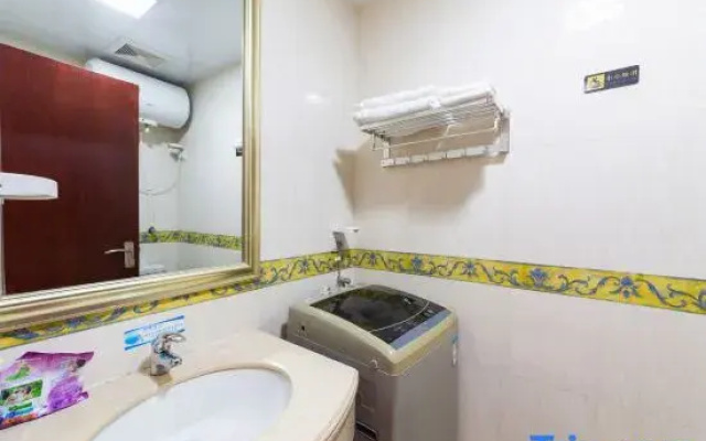 Roomme Yousu Apartment (Guangzhou Pazhou Exhibition Center Wanshengwei Subway Station)